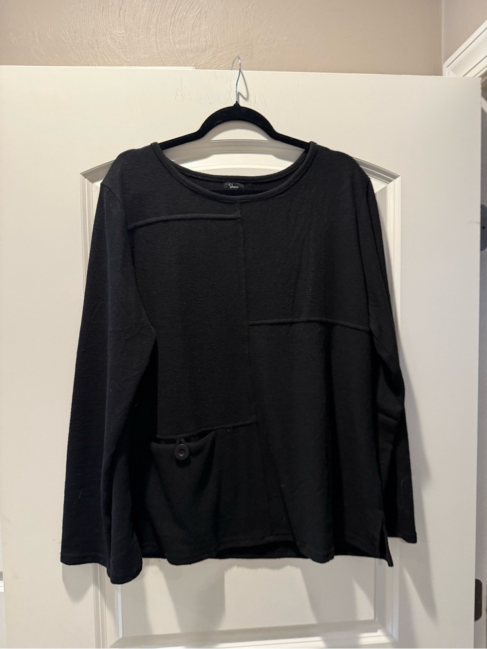 Women’s Black Long-Sleeve Patchwork Pullover Sweater